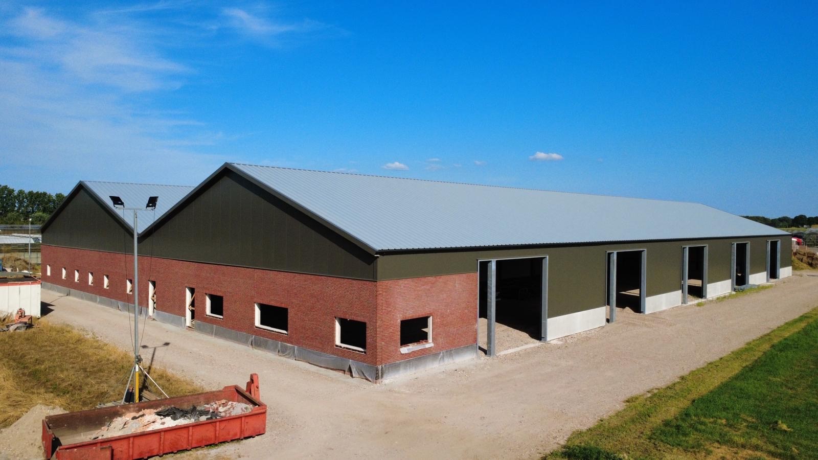 Nieuwe bedrijfshal van Leeijen in Biezenmortel